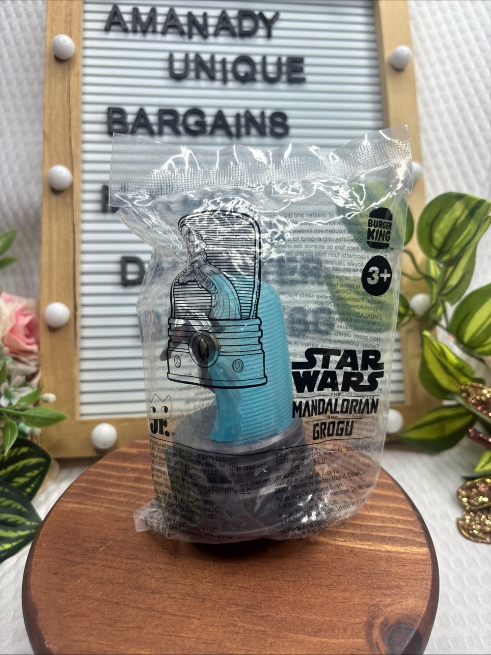 Brand New Burger King Star Wars Mandalorian Grogu Razor Crest N1 Starfighter Toy